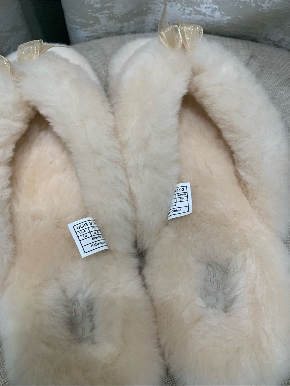 UGG Slippers. Fluff Flip Flop III.  size 10 - Picture 12 of 17